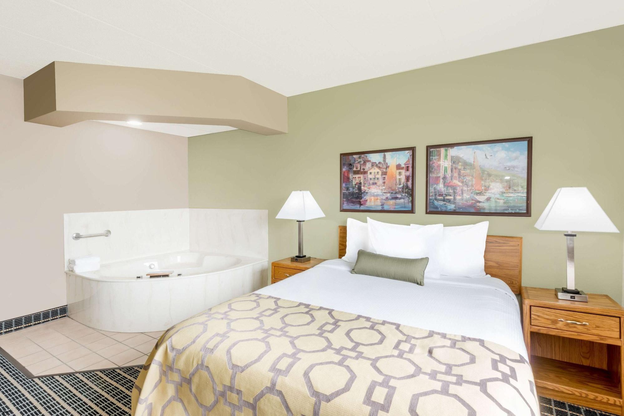 Baymont By Wyndham Marshalltown Extérieur photo