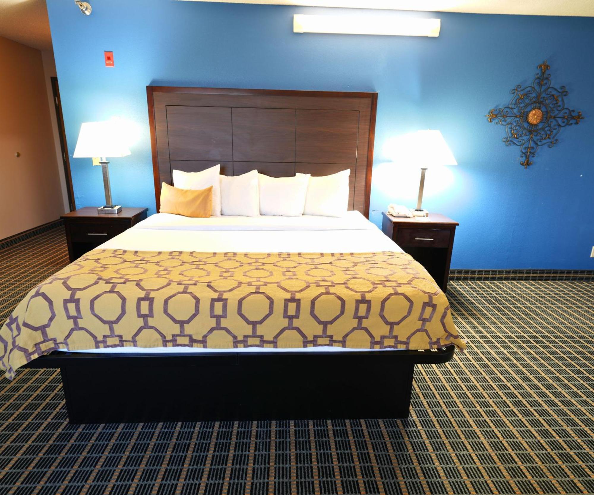 Baymont By Wyndham Marshalltown Extérieur photo