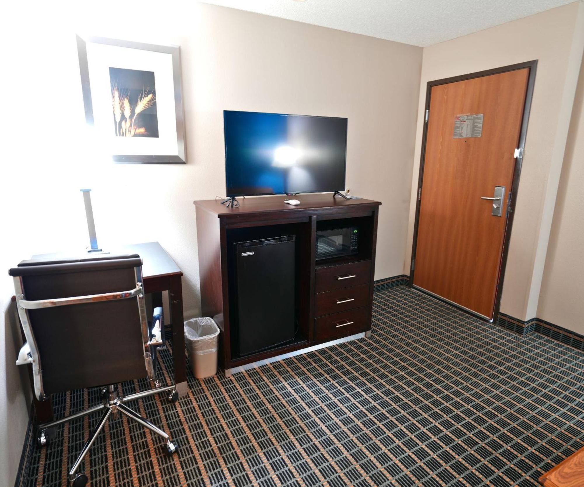 Baymont By Wyndham Marshalltown Extérieur photo