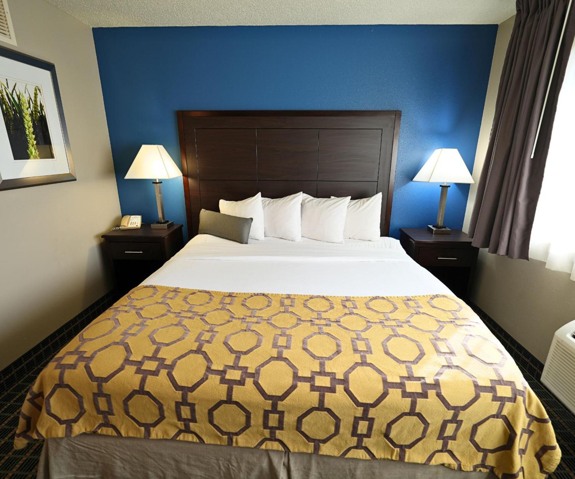 Baymont By Wyndham Marshalltown Extérieur photo